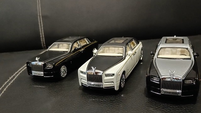 Watch 1&colon;32 Rolls Royce Phantom toy car on Amazon Live